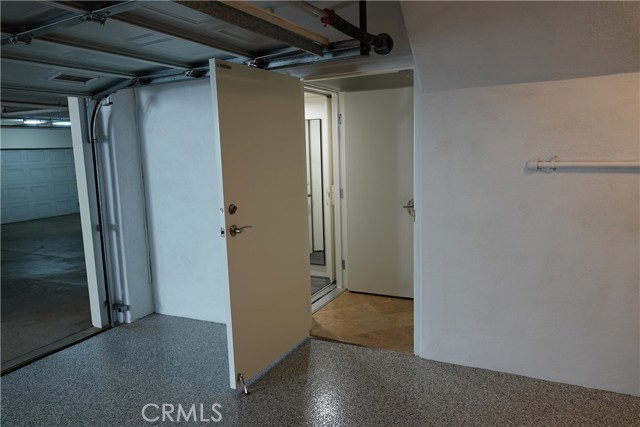 11974 Mayfield Avenue, Los Angeles CA: https://media.crmls.org/medias/24a0412b-19c8-4201-88f2-85b8c4294d71.jpg