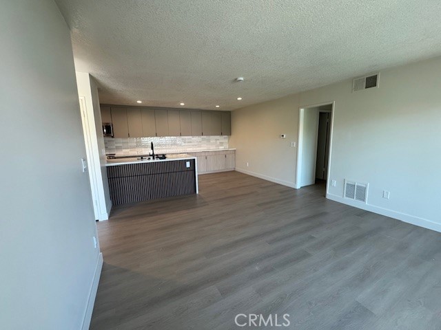 Detail Gallery Image 14 of 14 For 2501 W Sunflower #F12,  Santa Ana,  CA 92704 - 2 Beds | 2 Baths