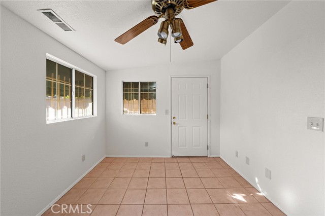 Detail Gallery Image 16 of 39 For 9647 Kempster Ave, Fontana,  CA 92335 - 3 Beds | 2 Baths