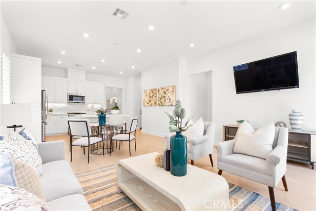 Detail Gallery Image 11 of 75 For 806 Sunrise Rd, Rancho Mission Viejo,  CA 92694 - 2 Beds | 2 Baths