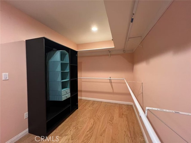 Detail Gallery Image 9 of 16 For 445 N Live Oak Ave, Glendora,  CA 91741 - 2 Beds | 2 Baths