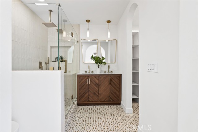 23941 Jarrow Lane, Lake Forest CA: https://media.crmls.org/medias/24a1ff71-2c36-4870-82e2-0036e7a2a539.jpg