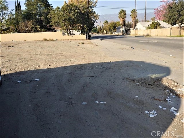 1344 N H Street, San Bernardino, California 92405, ,Land,For Sale,1344 N H Street,CRHD23104146