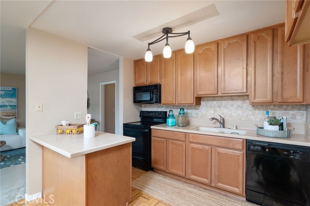 641 Prospect Avenue, Redondo Beach, California 90277, 2 Bedrooms Bedrooms, ,1 BathroomBathrooms,Residential,Sold,Prospect Avenue,SB23078632