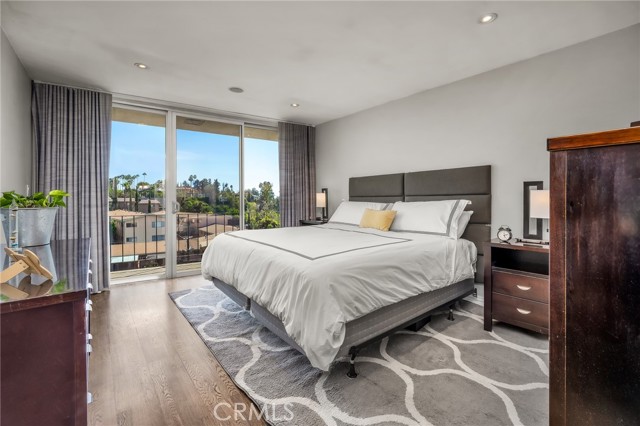 Detail Gallery Image 13 of 29 For 2260 N Cahuenga Boulevard #502,  Los Angeles,  CA 90068 - 2 Beds | 2 Baths