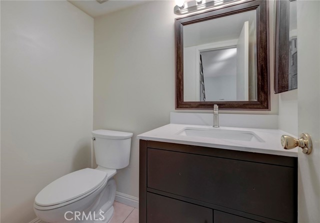 Detail Gallery Image 8 of 30 For 25834 Viana Ave #5,  Lomita,  CA 90717 - 2 Beds | 1/1 Baths