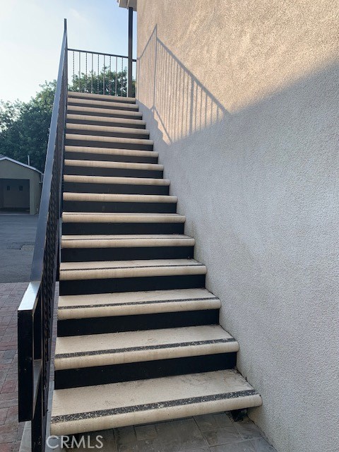 Detail Gallery Image 4 of 13 For 1750 Colorado Bld #I2,  Los Angeles,  CA 90041 - 1 Beds | 1 Baths