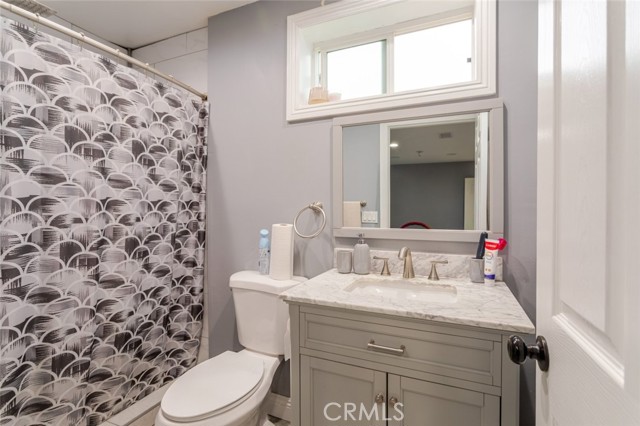 Detail Gallery Image 33 of 45 For 17242 Horace St, Granada Hills,  CA 91344 - 4 Beds | 4 Baths