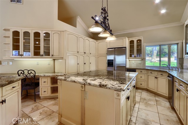 Detail Gallery Image 18 of 75 For 46580 Vista Del Rio, Oakhurst,  CA 93644 - 3 Beds | 3/1 Baths