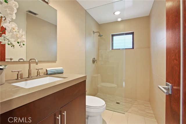 3212 Alma Avenue, Manhattan Beach, California 90266, 3 Bedrooms Bedrooms, ,3 BathroomsBathrooms,Residential,Sold,Alma,SB21214161