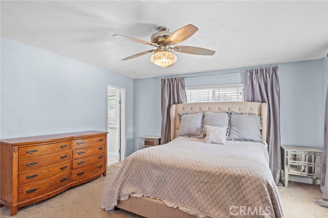 23994 Prado Lane, Colton CA: https://media.crmls.org/medias/24a769d8-933e-41b2-9cea-65322d436a13.jpg
