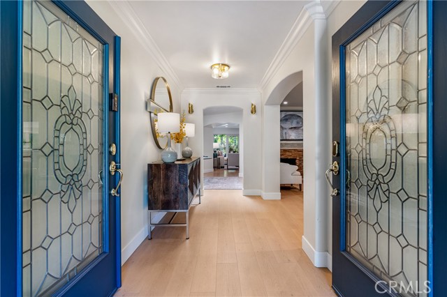 Detail Gallery Image 4 of 45 For 28 W Sycamore Ave, Arcadia,  CA 91006 - 4 Beds | 4 Baths