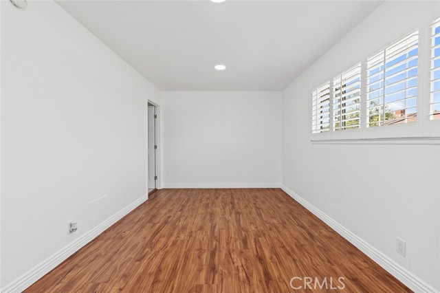 Detail Gallery Image 16 of 56 For 11879 Sungrove Cir, Garden Grove,  CA 92840 - 3 Beds | 2/1 Baths