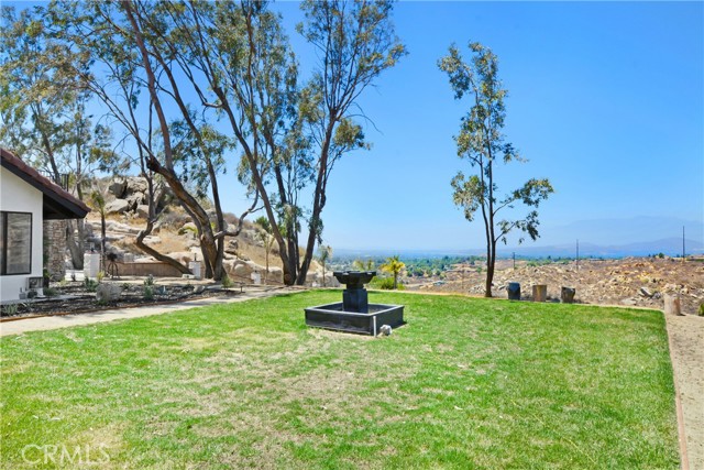 Detail Gallery Image 8 of 53 For 17295 Ridge Canyon Dr, Riverside,  CA 92506 - 4 Beds | 2/1 Baths