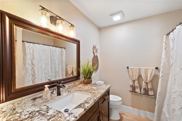 33127 Camelot Drive, Yucaipa CA: https://media.crmls.org/medias/24a91a97-a3c0-4de6-a097-bf55c9915513.jpg