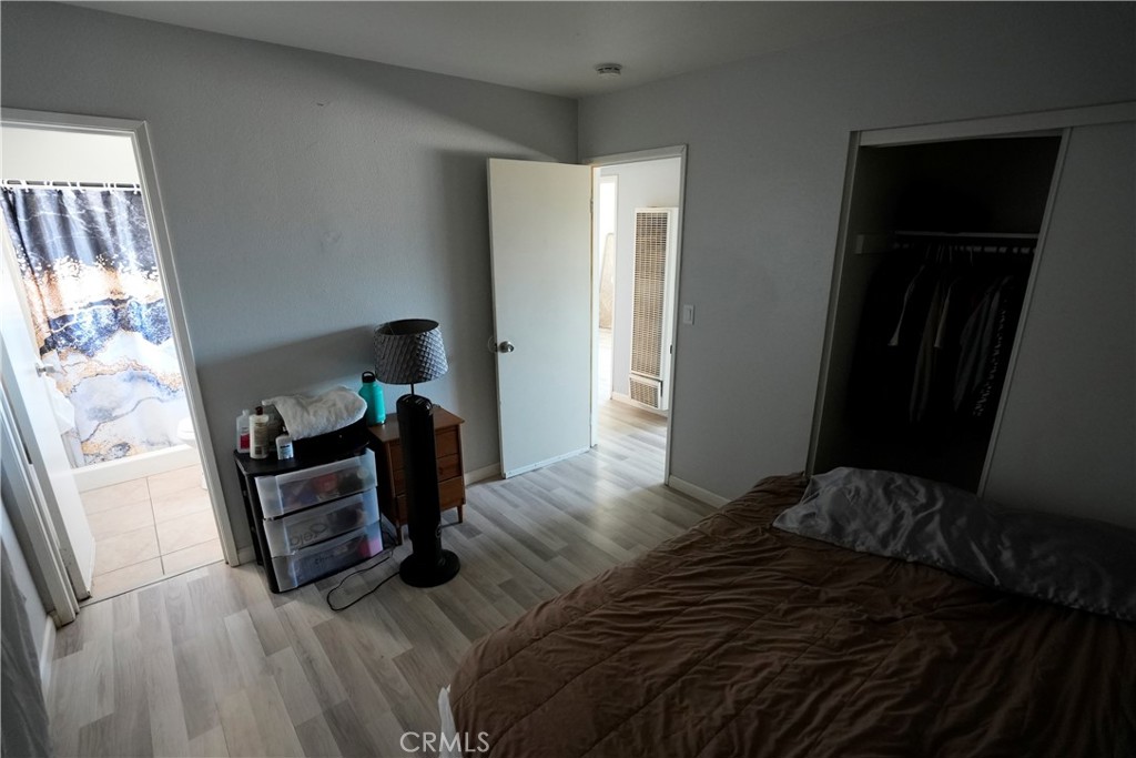 https://media.crmls.org/medias/24a921f2-6d45-48f3-8081-fec9c6c2ce03.jpg?preset=X-Large