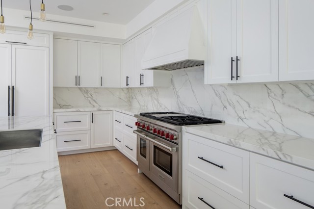 Detail Gallery Image 6 of 17 For 616 Acacia, Corona Del Mar,  CA 92625 - 3 Beds | 3/1 Baths