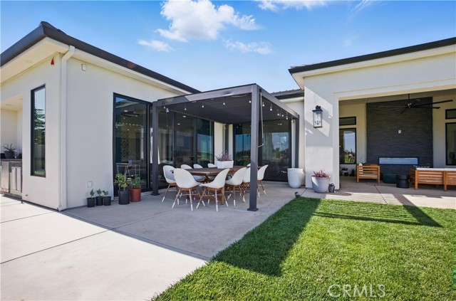 1901 E Sorrento Court, Merced CA: https://media.crmls.org/medias/24aaf26c-8429-4f41-9d85-68aad072e4eb.jpg