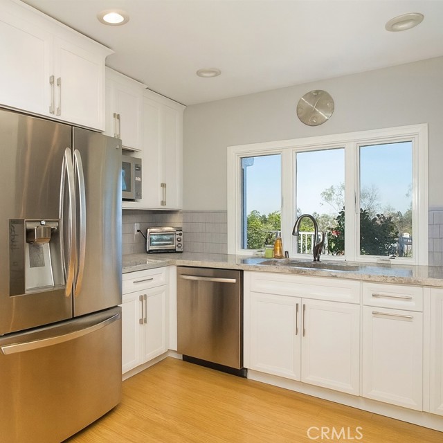 Detail Gallery Image 4 of 20 For 2123 Yacht Yankee, Newport Beach,  CA 92660 - 4 Beds | 3 Baths