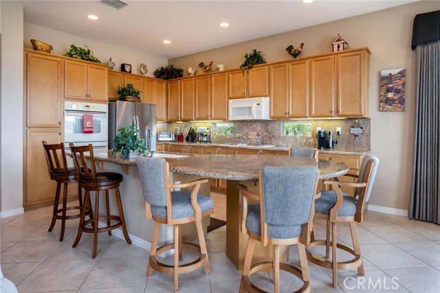 Detail Gallery Image 12 of 49 For 23952 Four Corners Ct, Corona,  CA 92883 - 2 Beds | 2/1 Baths