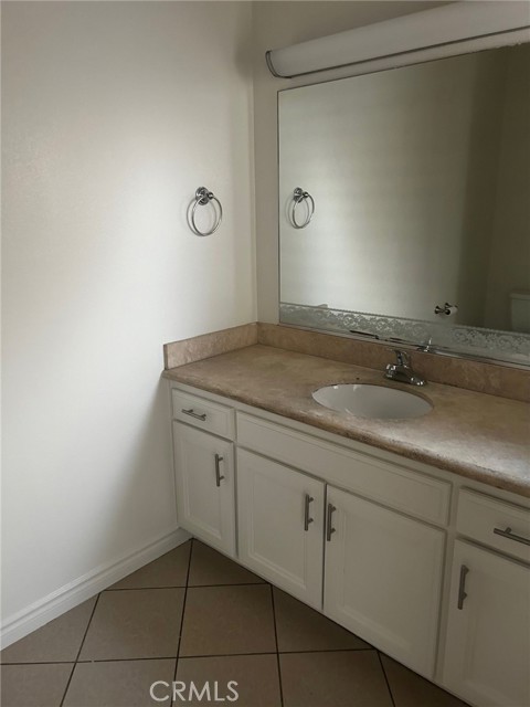 Detail Gallery Image 12 of 22 For 9201 Tobias Ave #8,  Panorama City,  CA 91402 - 3 Beds | 2/1 Baths