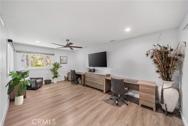 1031 E Andrews Drive, Long Beach CA: https://media.crmls.org/medias/24afd68f-b867-4c79-ab5b-9d04e45e70ab.jpg