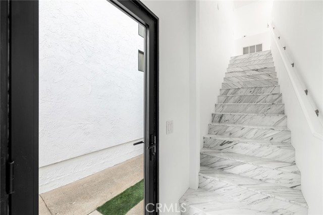 Detail Gallery Image 25 of 45 For 707 Begonia Ave, Corona Del Mar,  CA 92625 - 5 Beds | 5/1 Baths