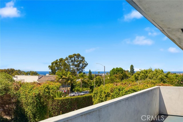 649 Gould Terrace, Hermosa Beach, California 90254, 4 Bedrooms Bedrooms, ,3 BathroomsBathrooms,Residential,For Sale,Gould,SB26071143