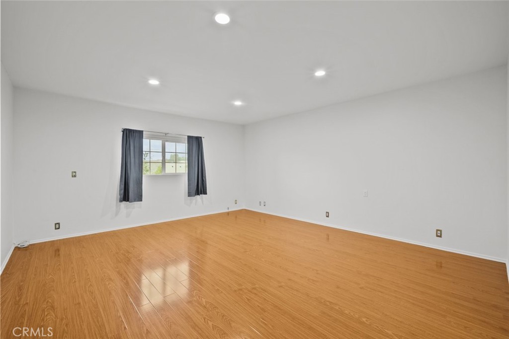 MLS #GD25111398 img 40