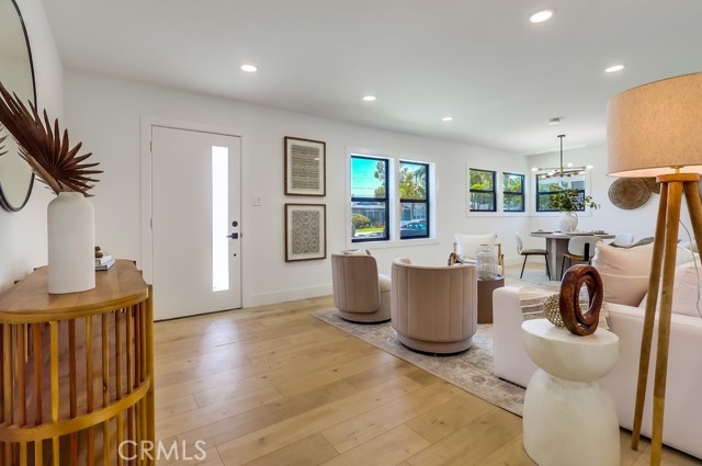 2103 Roxanne Avenue, Long Beach CA: https://media.crmls.org/medias/24b309c7-2f45-4b06-bd08-98689d76dc83.jpg