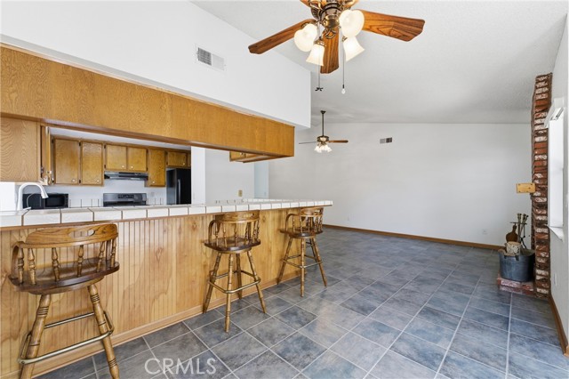 Detail Gallery Image 11 of 26 For 3329 W Avenue J3, Lancaster,  CA 93536 - 4 Beds | 2 Baths