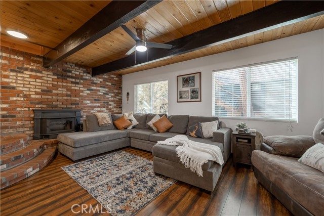 Detail Gallery Image 10 of 40 For 1126 Sugarpine, Big Bear City,  CA 92314 - 2 Beds | 2 Baths