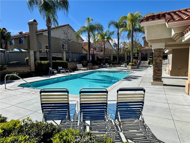 Detail Gallery Image 34 of 39 For 2001 via Como #103,  Corona,  CA 92881 - 2 Beds | 2/1 Baths