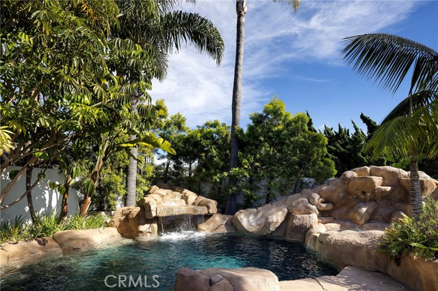 Detail Gallery Image 34 of 48 For 305 W Avenida Gaviota, San Clemente,  CA 92672 - 4 Beds | 4/1 Baths