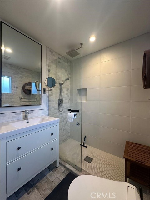 Detail Gallery Image 39 of 52 For 13 Blue Ridge, Irvine,  CA 92620 - 5 Beds | 3/1 Baths