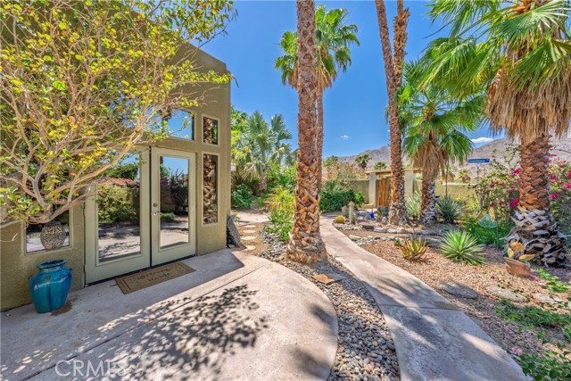 54030 Eisenhower Drive, La Quinta CA: https://media.crmls.org/medias/24b70597-e136-4505-ad91-bfaa7a8a1a06.jpg