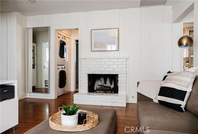 517 5th Street, Manhattan Beach, California 90266, 3 Bedrooms Bedrooms, ,2 BathroomsBathrooms,Residential,Sold,5th,SB22046594