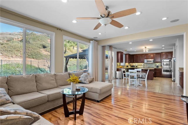 35424 Saddle Hill Road, Lake Elsinore CA: https://media.crmls.org/medias/24b8435c-eca1-4d70-aa63-19463ddfab99.jpg