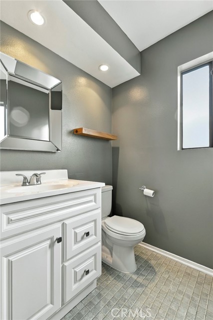 773 South Marengo Avenue, 3 photo 18