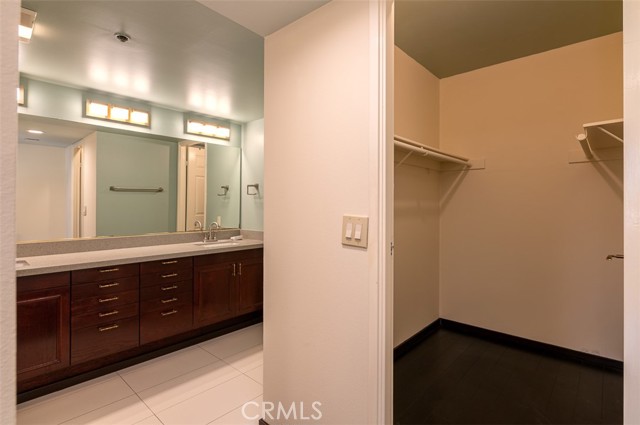 Detail Gallery Image 18 of 39 For 343 Pioneer Dr #602,  Glendale,  CA 91203 - 2 Beds | 2 Baths