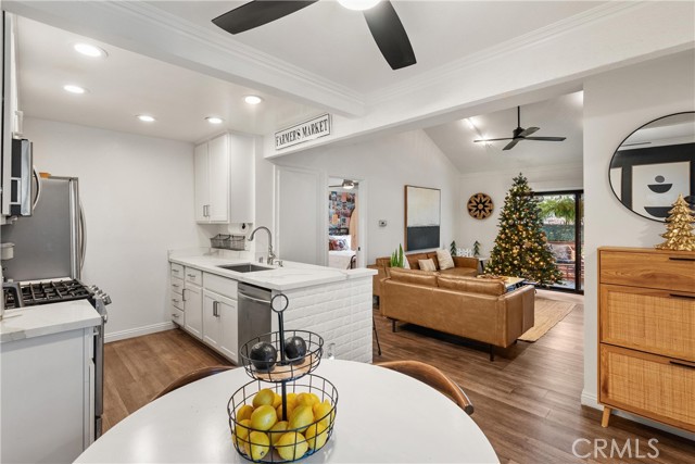 Front Image Thumbnail for CROC25272140