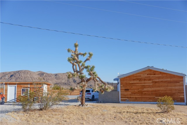 Detail Gallery Image 13 of 42 For 59350 Stearman Rd, Landers,  CA 92285 - 2 Beds | 2 Baths