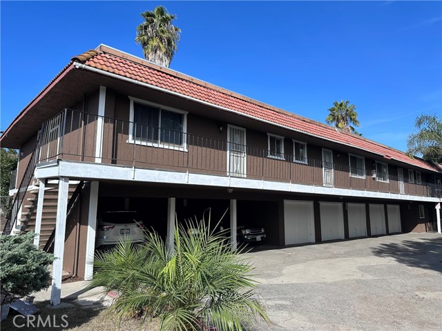 503 W California Avenue, Vista CA: https://media.crmls.org/medias/24bd621d-c107-4aea-915c-fe4b349877d2.jpg
