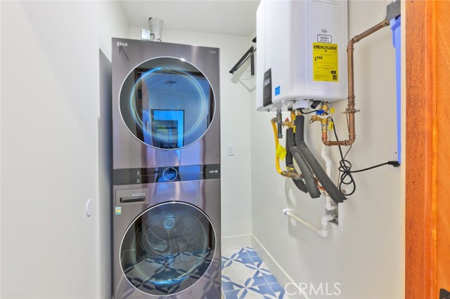 Detail Gallery Image 21 of 26 For 502 E Balboa Bld, Newport Beach,  CA 92661 - 3 Beds | 2 Baths