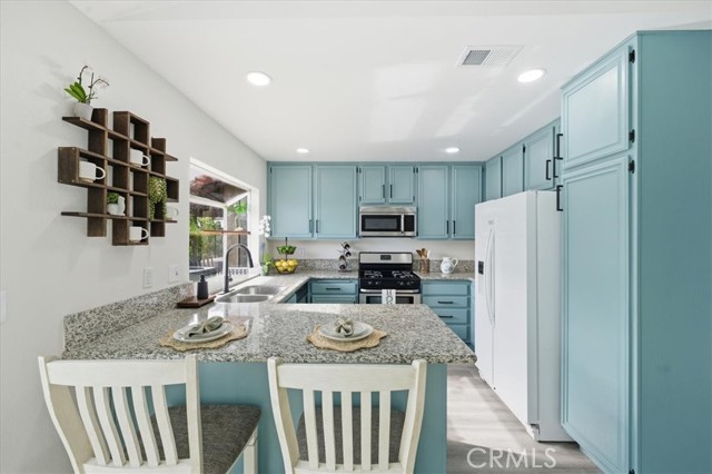 Detail Gallery Image 16 of 42 For 24103 Sandy Glade Ave, Moreno Valley,  CA 92557 - 3 Beds | 2 Baths