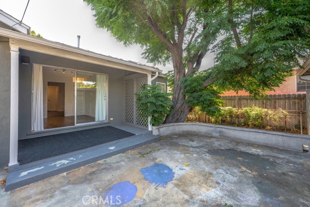 1219 N Lincoln Street, Burbank CA: https://media.crmls.org/medias/24c02c33-89d4-439a-9307-ace11adf97b7.jpg
