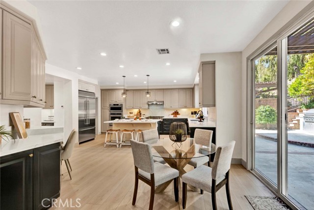 Detail Gallery Image 10 of 28 For 2463 N Eaton Ct, Orange,  CA 92867 - 5 Beds | 3 Baths