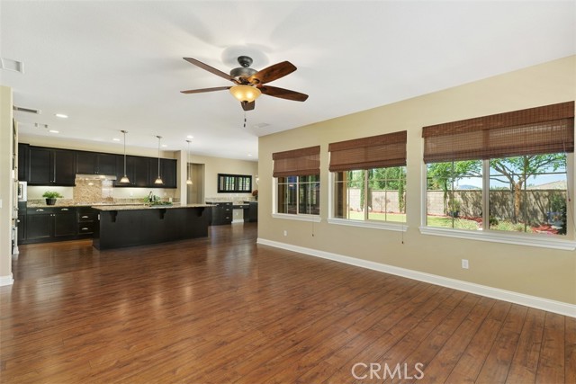 Detail Gallery Image 7 of 54 For 44207 Reidel St, Temecula,  CA 92592 - 5 Beds | 3/1 Baths