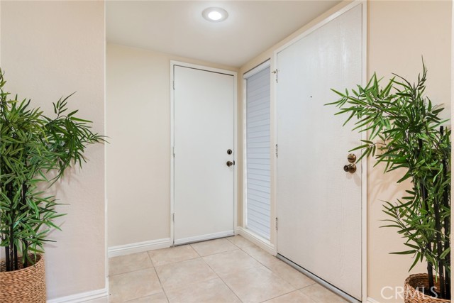Detail Gallery Image 3 of 27 For 3724 Live Oak, Pomona,  CA 91767 - 3 Beds | 3 Baths