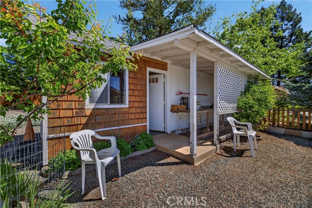 6153 Twin, Paradise CA: https://media.crmls.org/medias/24c44a0c-5d70-415b-bfd6-6c47c190595a.jpg